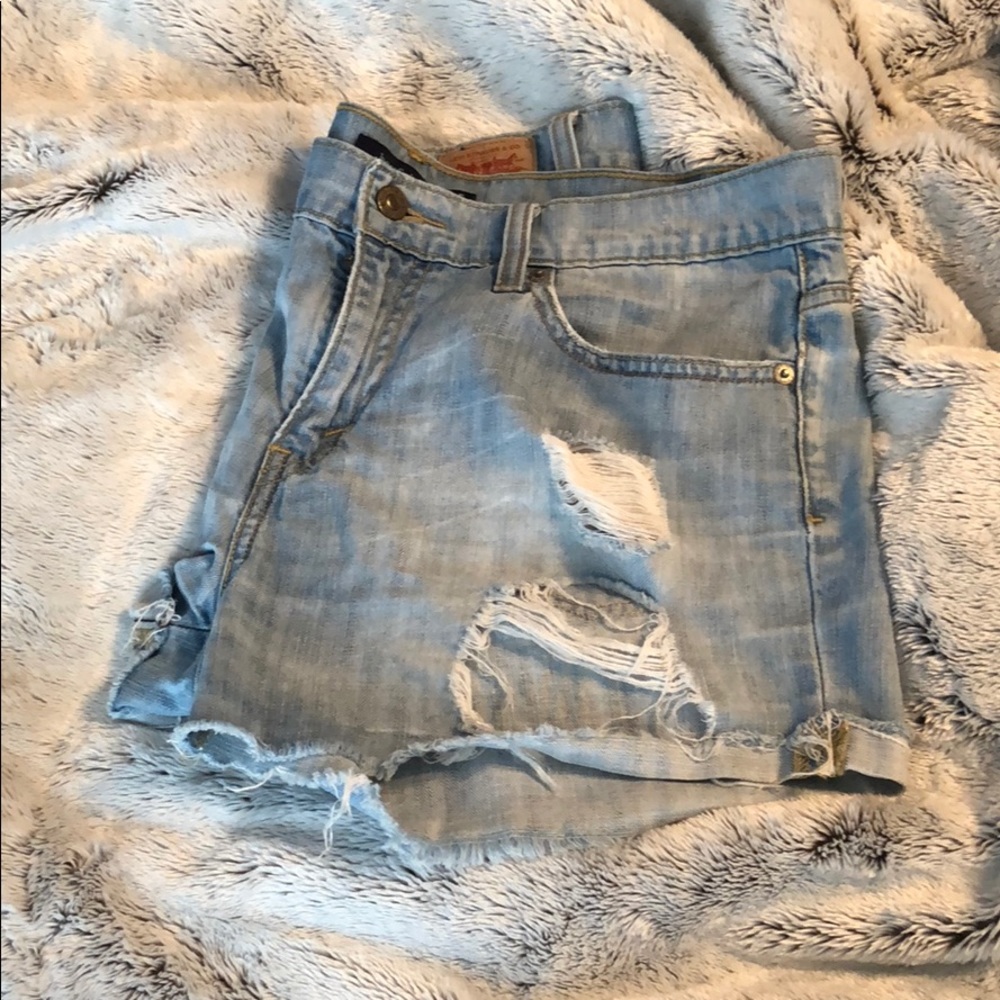 Levi’s shorts